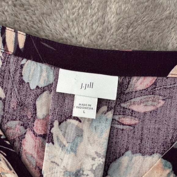 J. Jill Purple Floral V-Neck Maxi Dress LARGE Pockets 100% Rayon Short Sleeve - Picture 4 of 6